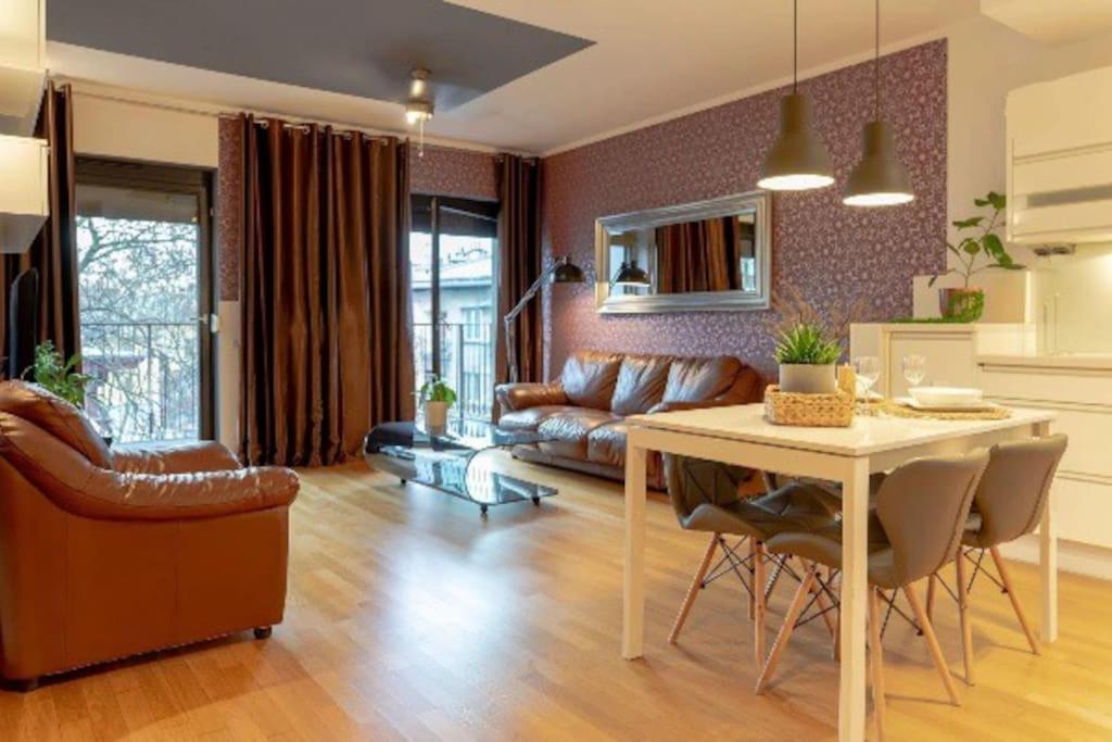 Uroczy Apartament - Angel City Cracovia Exterior foto
